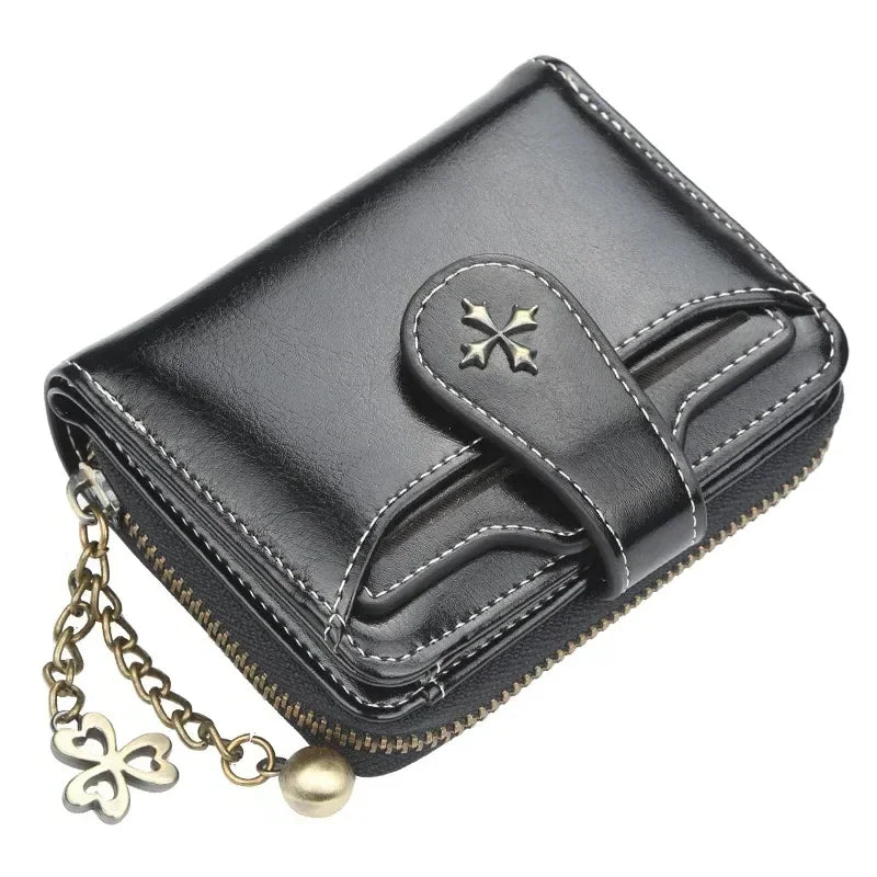 Élise – The Compact Wallet for Demanding Women