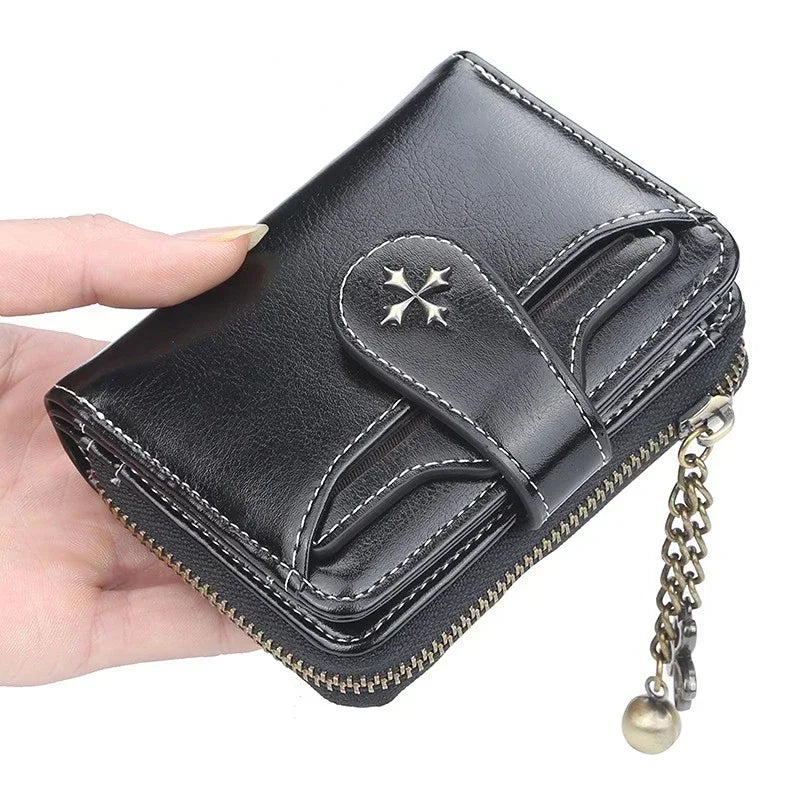 Élise – The Compact Wallet for Demanding Women