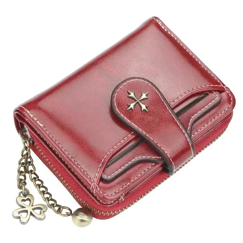 Élise – The Compact Wallet for Demanding Women