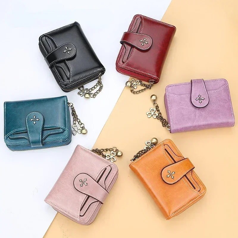 Élise – The Compact Wallet for Demanding Women